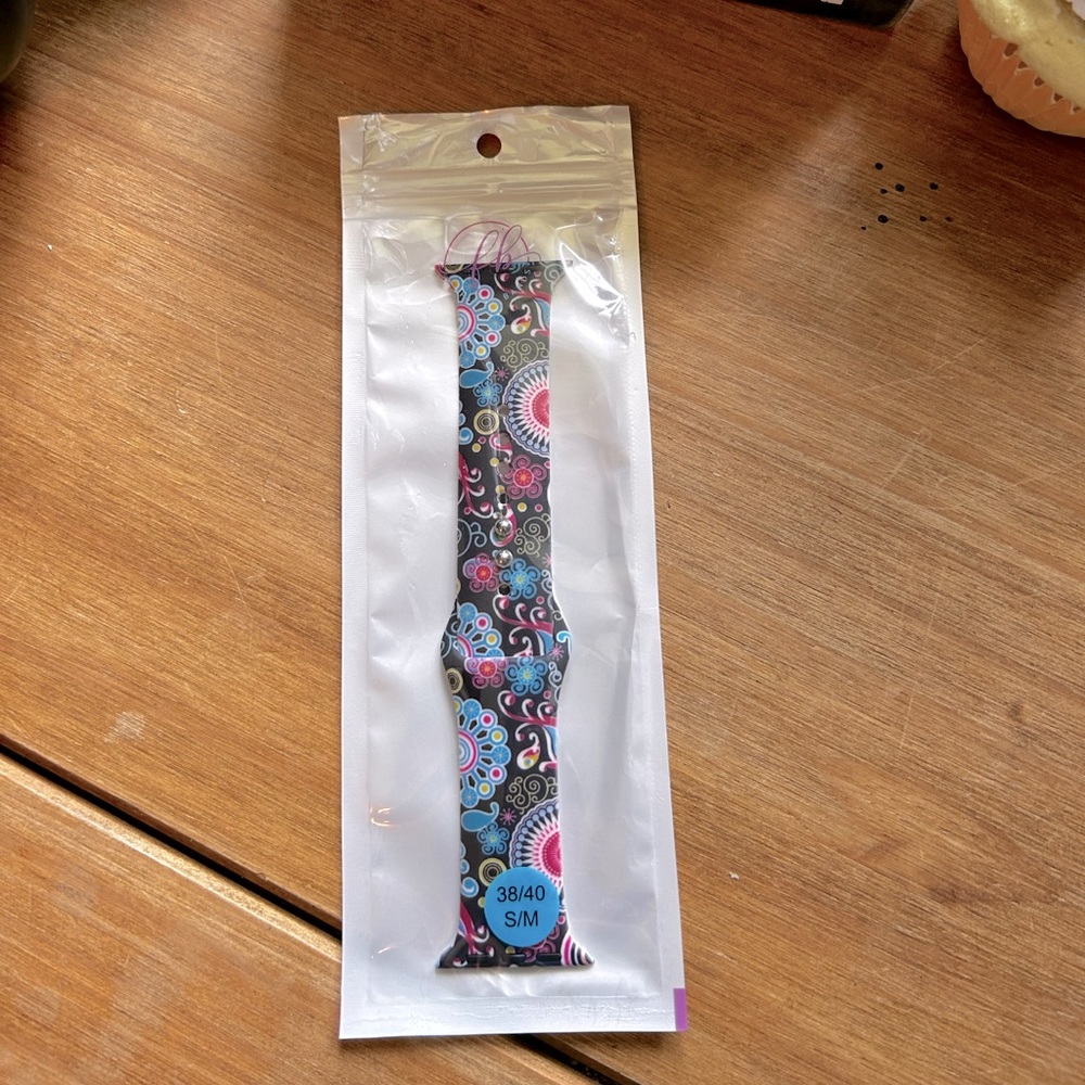 💚3/$20 Fancy Bands Silicone Band for Apple Watch. New in Package.
